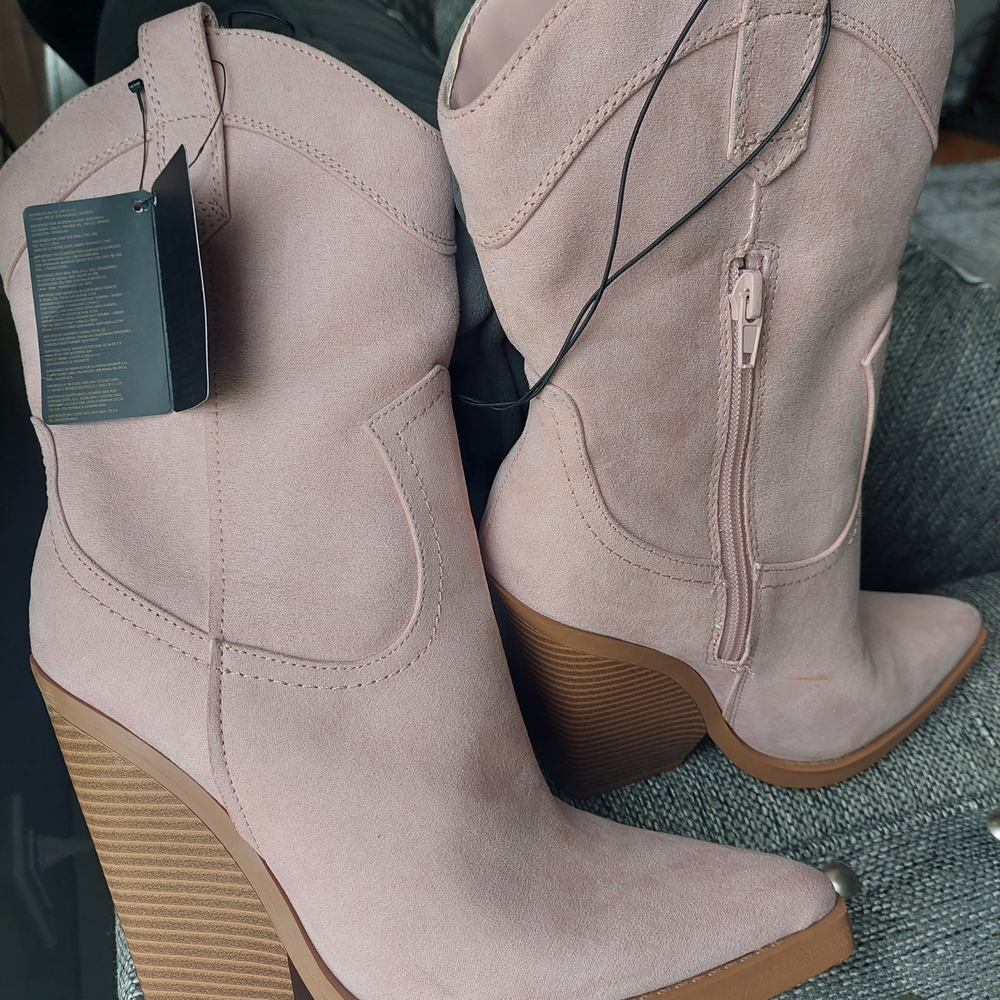 Forever 21 Pink Heeled Boots with Modern Western Style